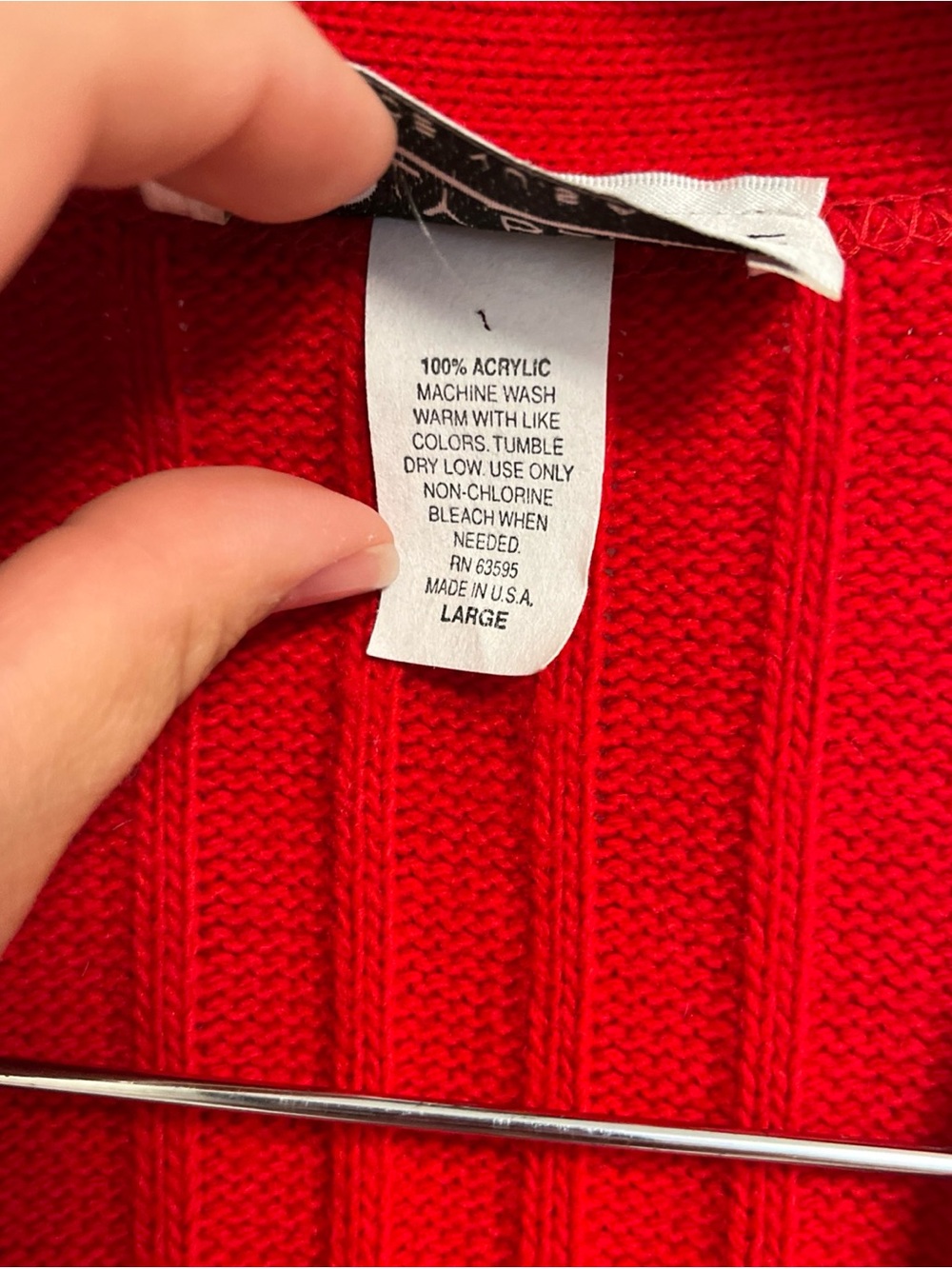 Red Ribbed Button-Front Sweater Vest - Picture 4 of 8